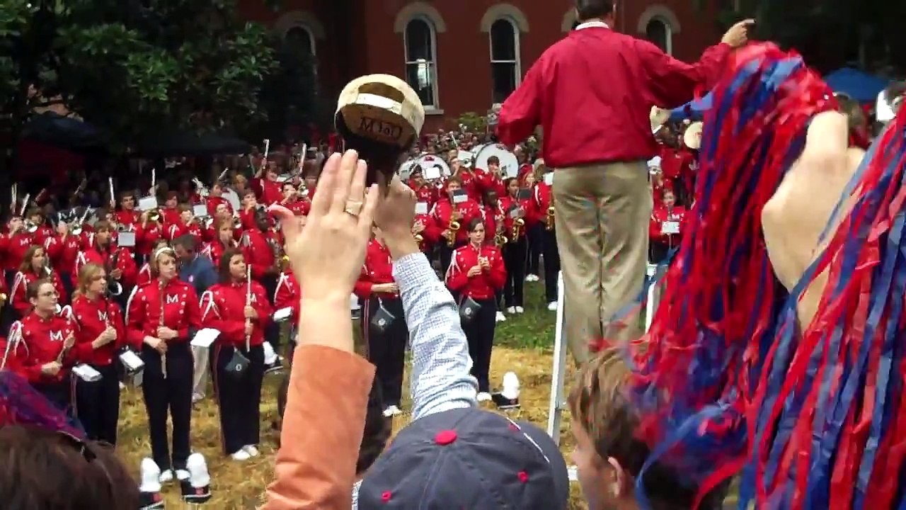 Ole Miss Band Grove Dixie With Love Video Dailymotion