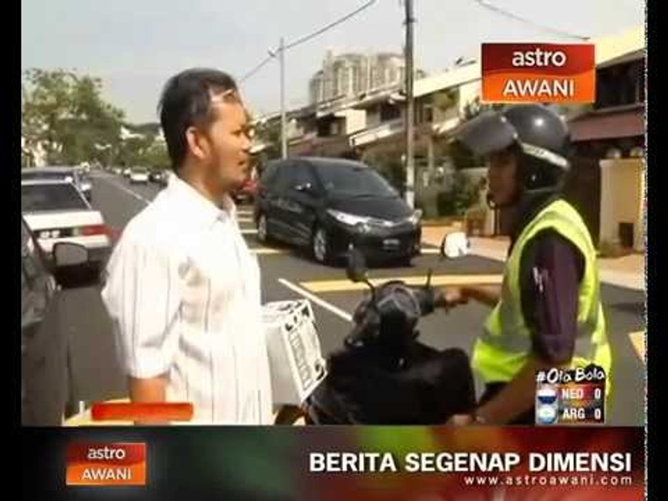 Kiosk Bantuan Polis Bantu Orang Ramai Dapat Maklumat Video Dailymotion