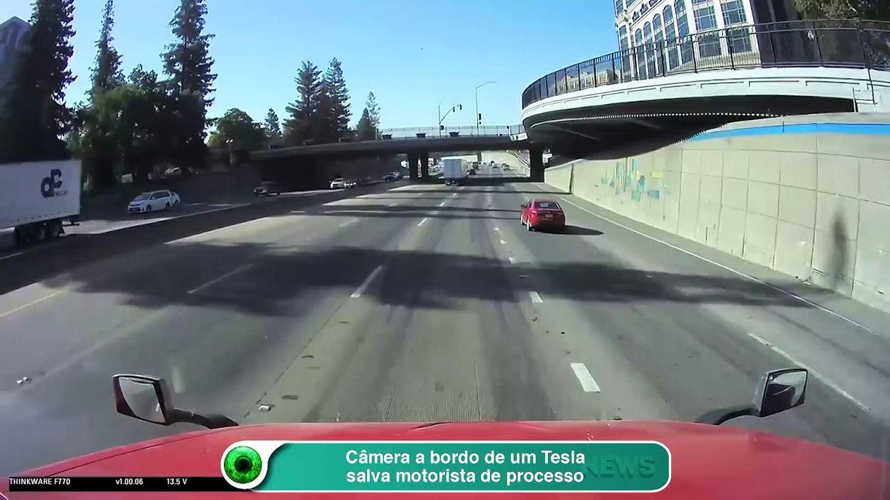 C Mera A Bordo De Um Tesla Salva Motorista De Processo V Deo Dailymotion