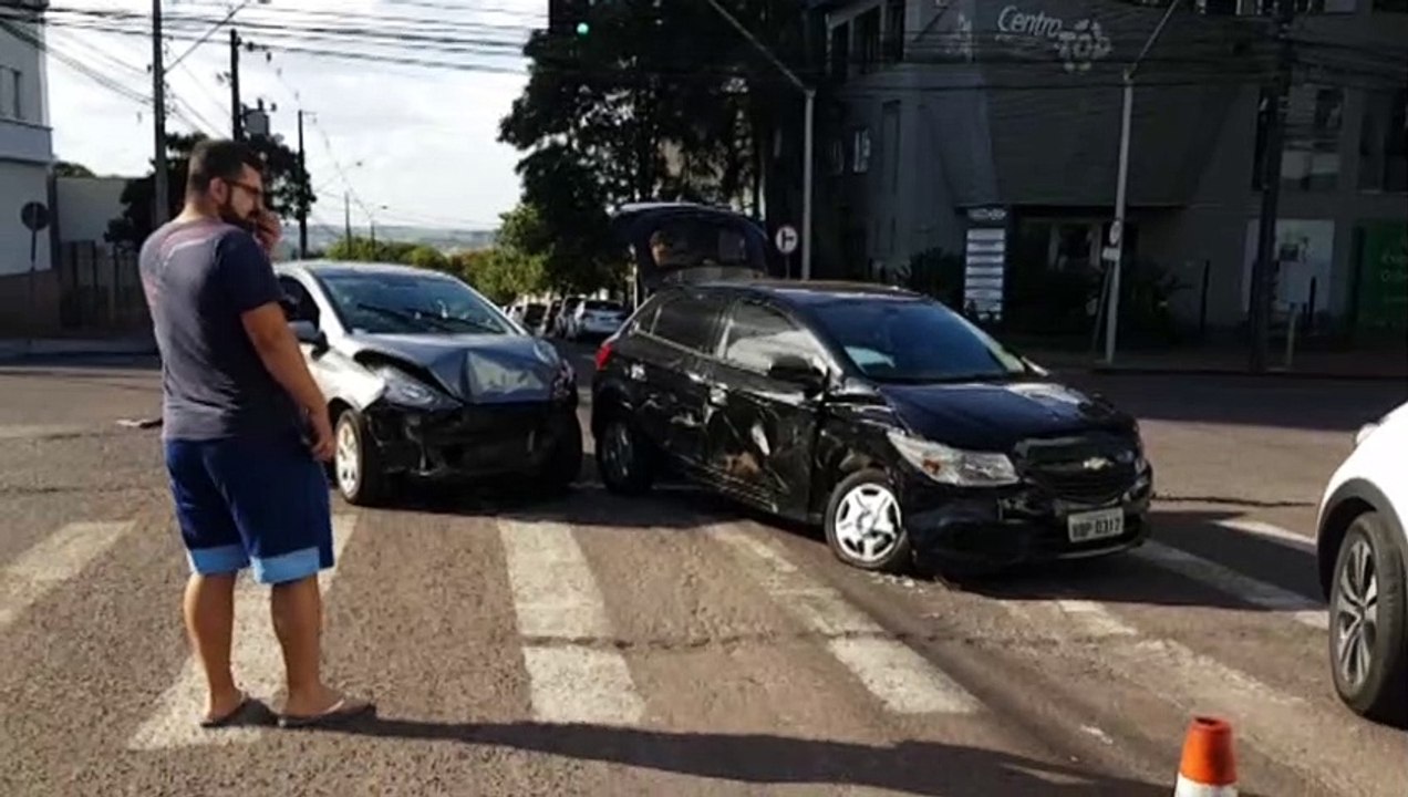 Mais Um Acidente Registrado Na Rua Minas Gerais Desta Vez A Batida