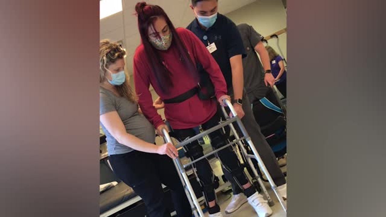 Mom Paralyzed In Crash Walks Down Aisle On Wedding Day Happily Tv