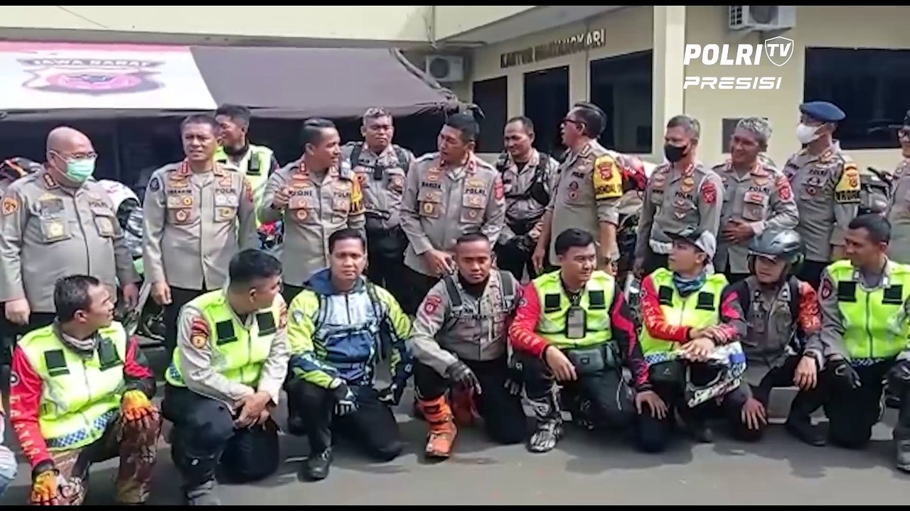 Distribusikan Bantuan Untuk Korban Gempa Di Daerah Pelosok Polri