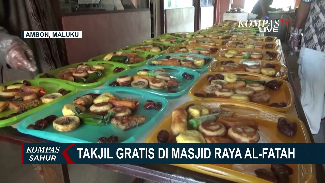 Masjid Raya Al Fatah Kota Ambon Sediakan Takjil Gratis Selama Bulan