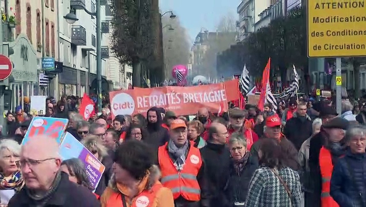 Fran A Tem Jornada De Protestos Contra Reforma Da Previd Ncia