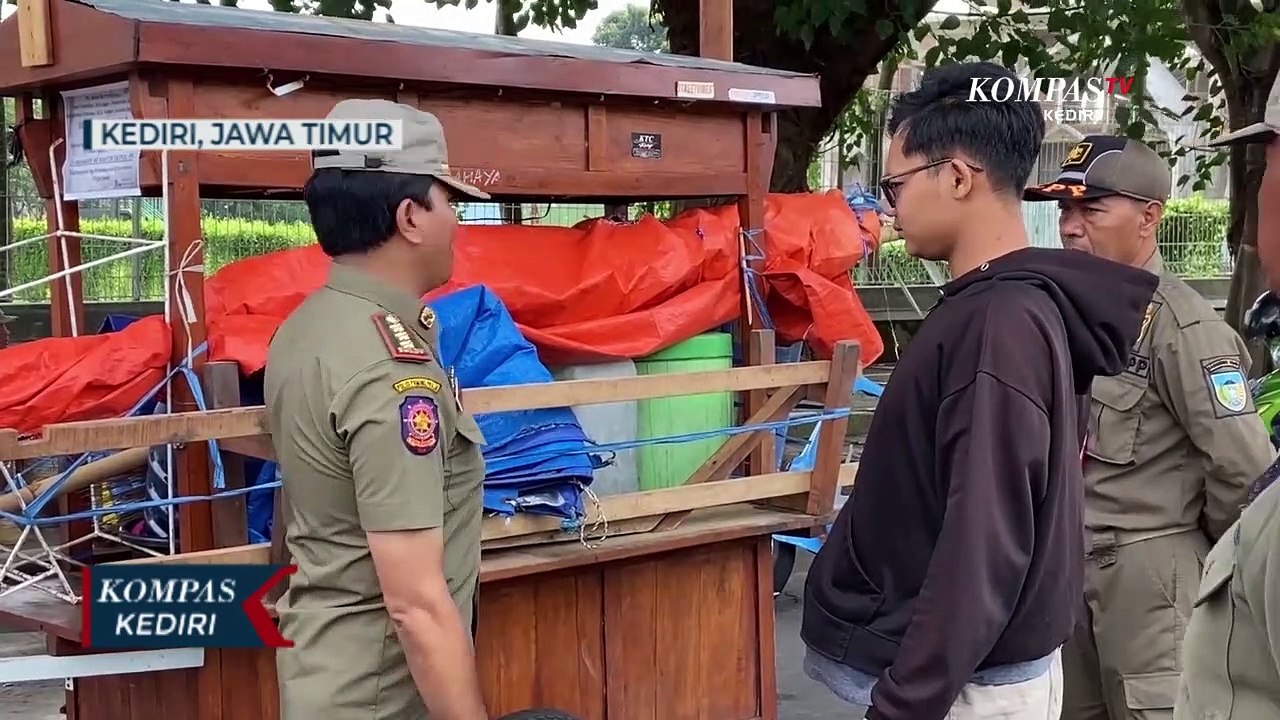 Parkir Sembarangan Puluhan Gerobak Pkl Diangkut Satpol Pp Kabupaten