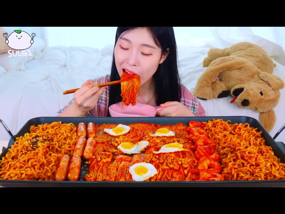 ASMR MUKBANG Spicy Fire Foods Special Fire Noodles Enoki Mushroom