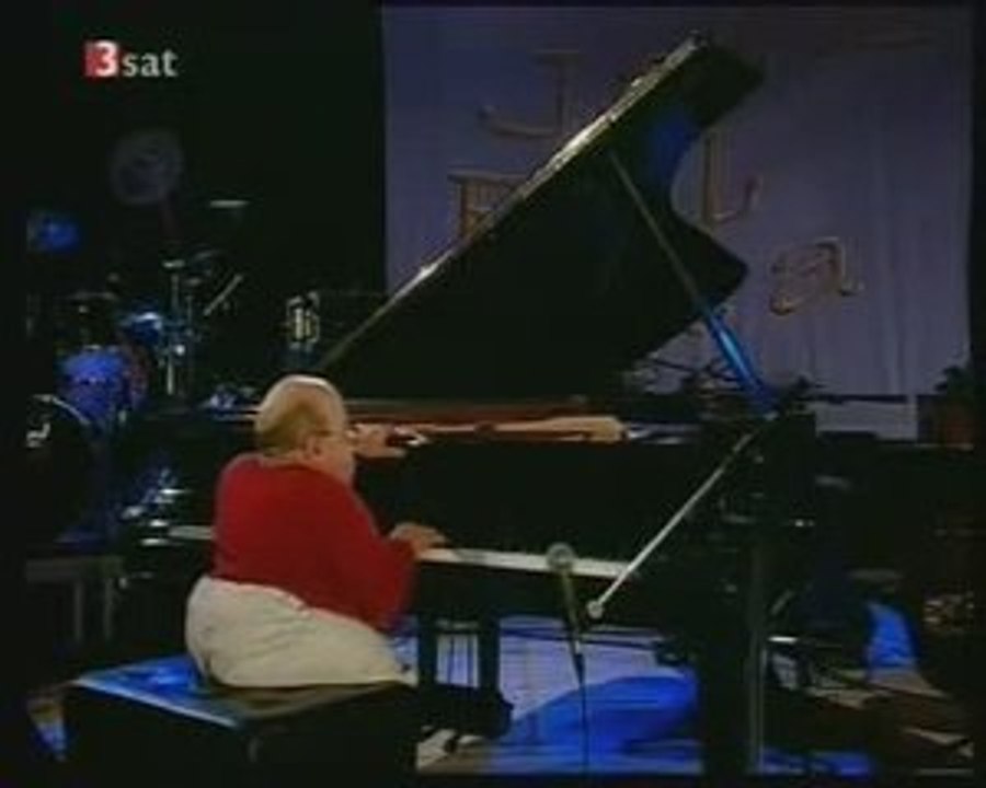 Michel Petrucciani Plays Caravan Vid O Dailymotion