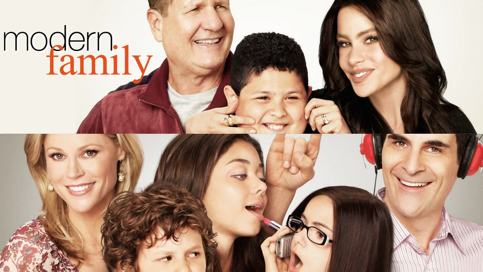 Modern Family - Nine *Season 9* HD