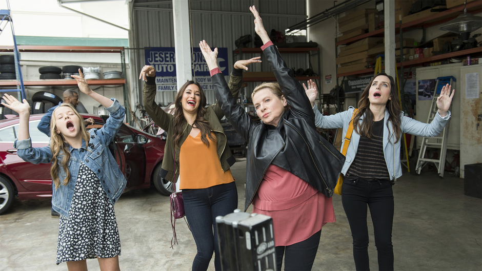 ((WATCH ONLINE)) ~ Life in Pieces Season 2