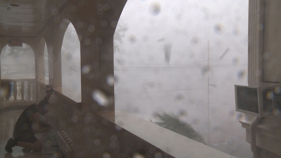 حياة  و هانعيشها