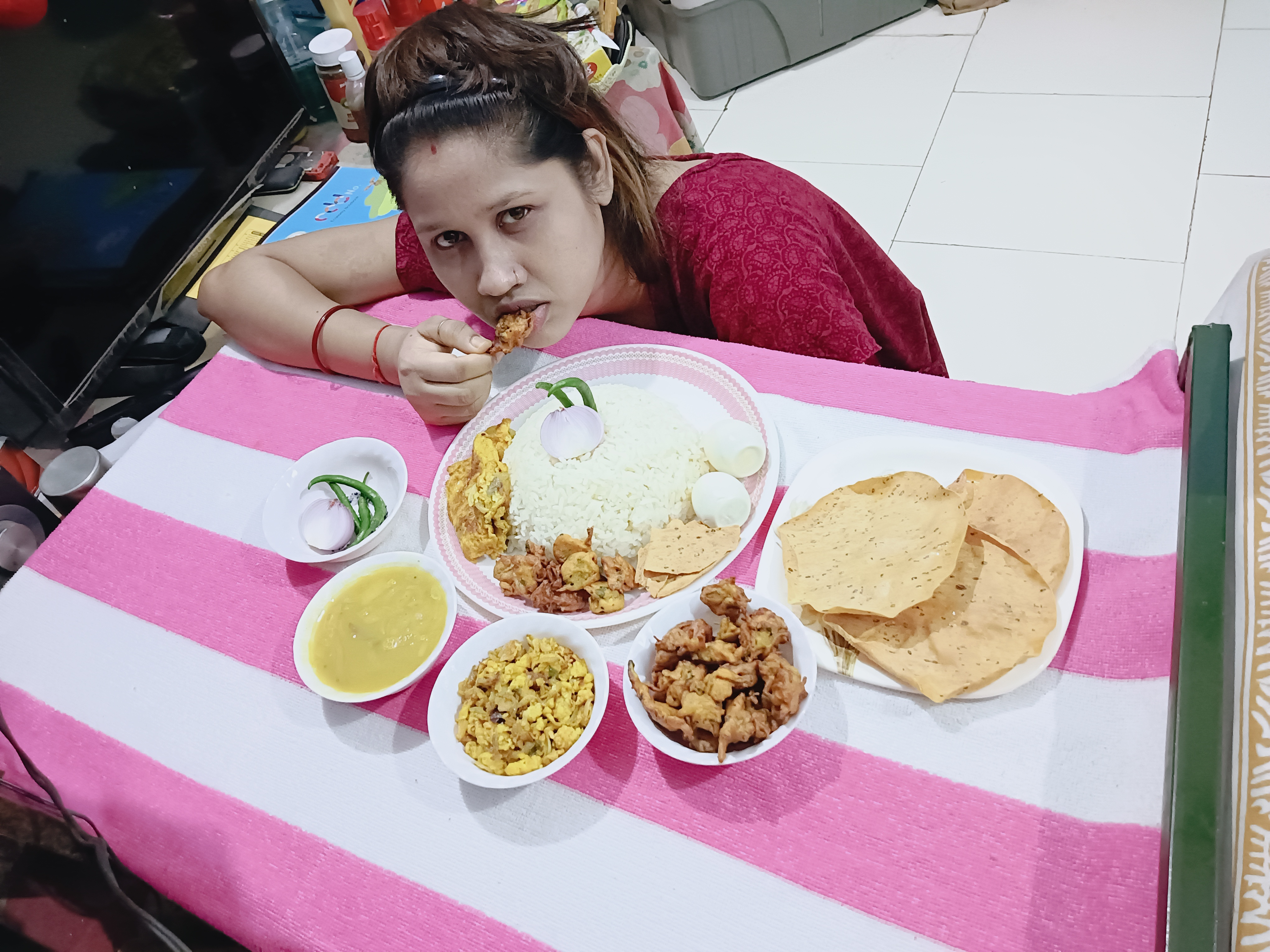 Shrabanti eating show