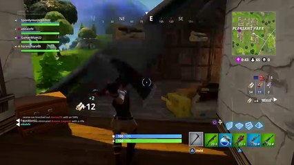 Noob play or pro playing fornite