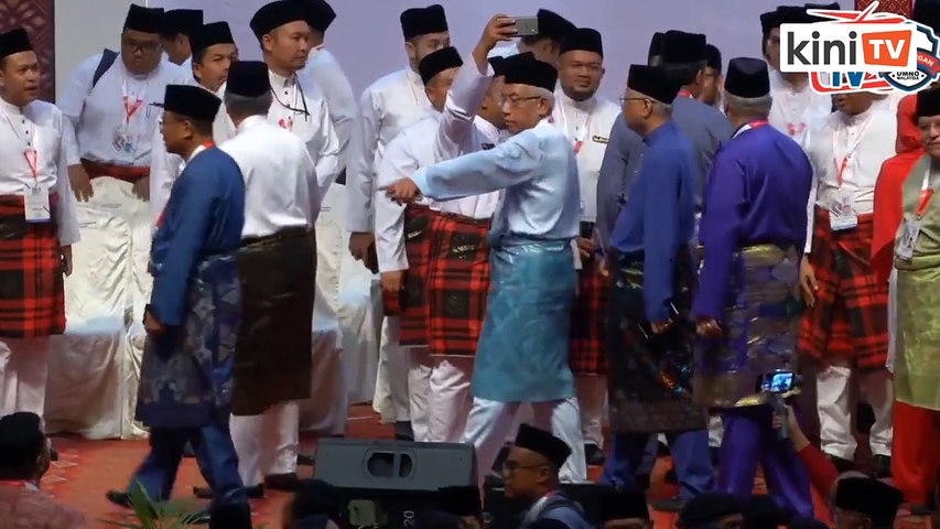 LIVE: Deputy president Mohamad Hasan officiates general assembly for Umno wings