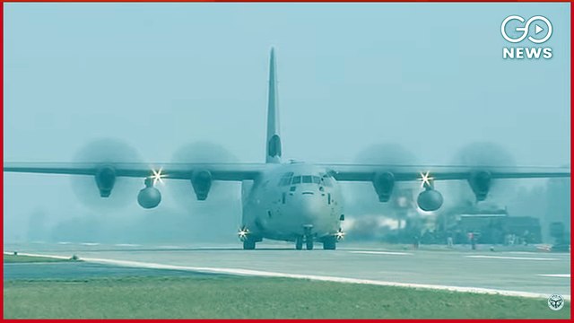 #LIVE: PM Modi Witnesses air Show by Indian Air Force at Purvanchal Expressway in Sultanpur, Uttar Pradesh #FighterPlane #PurvanchalExpressWay #PMModi