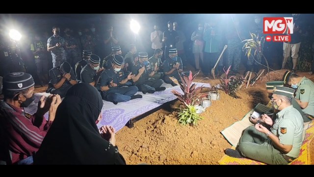 ((LIVE)) Suasana Pengkebumian Allahyarham Kapten Mohamed Afendi Bustamy di Tanah Perkuburan Muadzam Shah
