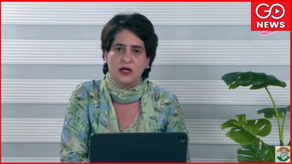 #UPPolls: Congress Gen. Sec. @PriyankaGandhi interacts with people; LIVE