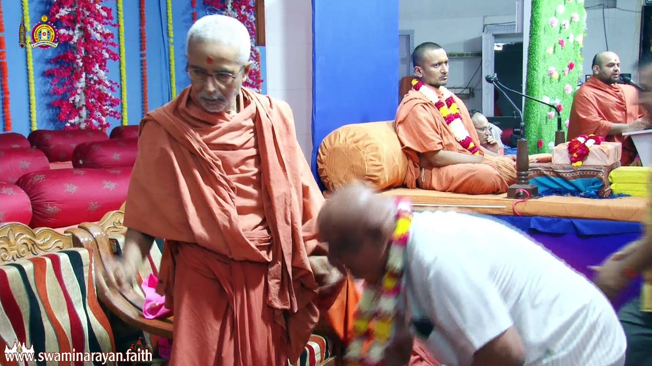 Swaminarayan Katha, Also Live on YouTube: https://nnd.link/bhuj-yt-live