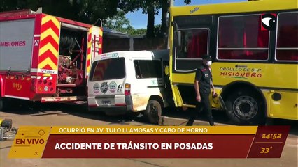 Grave accidente colectivo-camioneta muchos heridos y habría una persona fallecida. Esto es en Av Elías Llamosas y Av Cabo de Hornos.