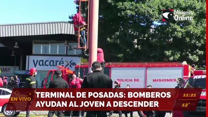 #Posadas | Bomberos intentan rescatar a un hombre