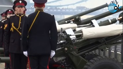 Carlos III es proclamado formalmente como nuevo rey