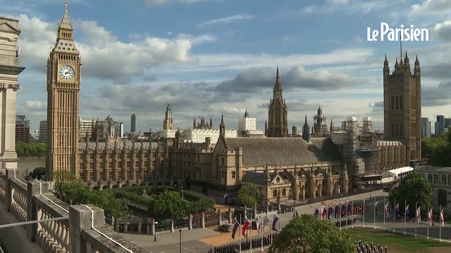 EN DIRECT | Hommage à Elisabeth II : suivez la procession dans les rues de Londres
