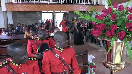 Laura weds Kelvin
