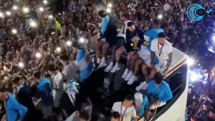 DIRECTO: La Selección Argentina celebra el titulo por las calles de Buenos Aires