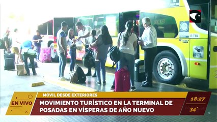 Movimiento turístico en la Terminal de Posadas en vísperas de Año Nuevo.