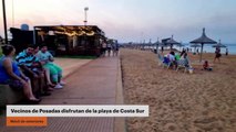 Vecinos de Posadas disfrutan de la playa de Costa Sur