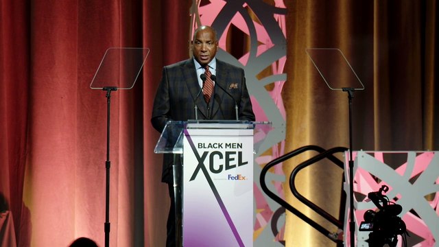 Anthony Anderson on Navigating Setbacks, Success and Trippin with His Mom Hosted by Amazon#BMXCEL