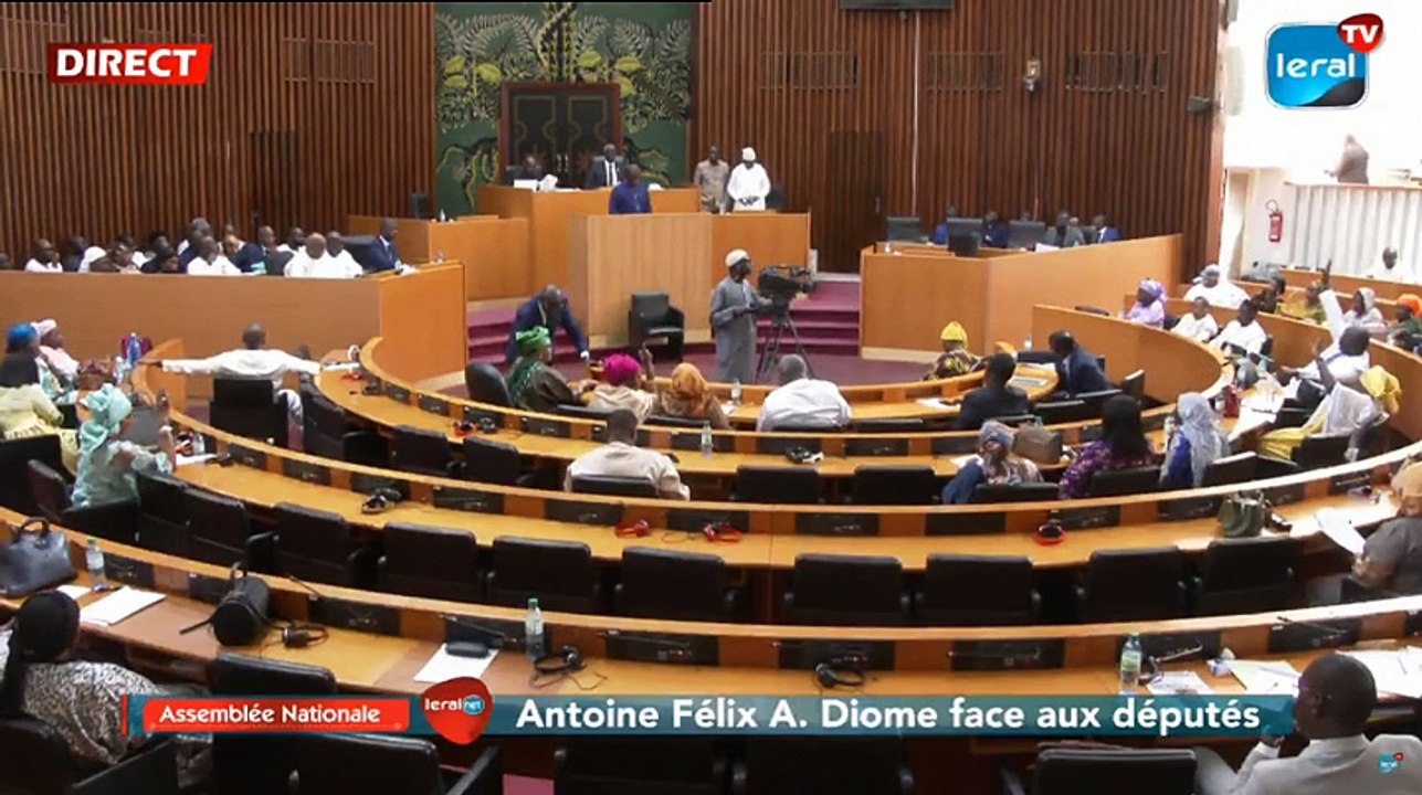 Assemblée nationale : Antoine Félix Abdoulaye DIOME Ministre du Pétrole et des Energies FACE AUX DEPUTES