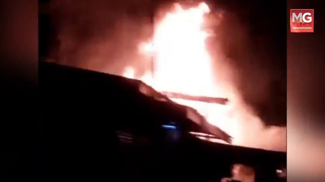 ((LIVE)) SPRM Sita Menara Ilham. 4,000 Kontena Kendalian Syarikat Perkapalan Israel Terkandas