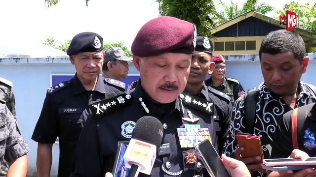 ((LIVE)) Lembaga Pengampunan Umum Tempoh Penjara Najib Dipendekkan. Tiga Tentera Maut Dirempuh Lori
