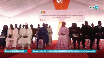 Direct: Remise d'attestations de formation professionnelle