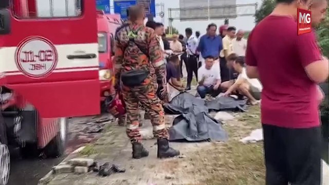 ((LIVE)) BN Sedia Bincang Model Kerjasama Dengan PH Untuk Hadapi PRU . Tiga Maut Kereta Masuk Parit