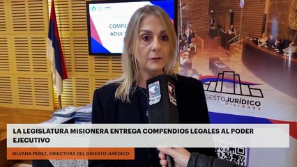 La Legislatura Misionera entrega compendios legales al Poder Ejecutivo
