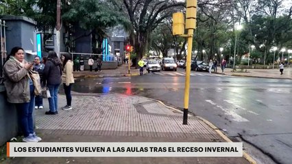 Los estudiantes vuelven a las aulas tras el receso invernal