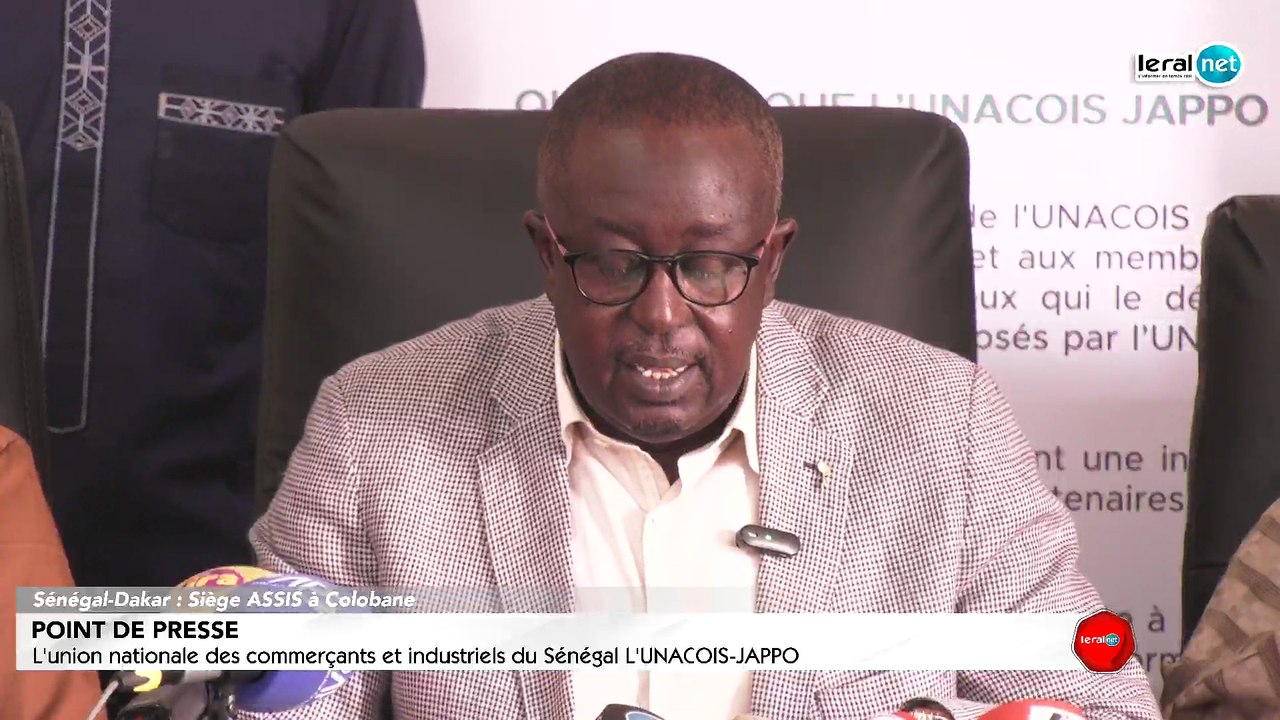 DIRECT : Point de presse de l'union nationale des commerçants et industriels du Sénégal L'UNACOIS-JAPPO, diriger le président Mr IDY THIAM à son siège Assis.