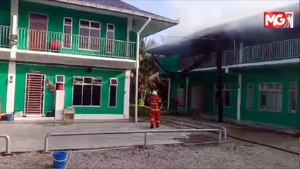 ((LIVE)) Individu Rakam KM Melaka Tertidur Diarah Keluar Dewan . Fahmi Reza Direman