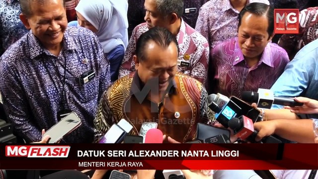 ((LIVE)) Banjir Di Johor Semakin Buruk . Rafizi Pertahan Jawatan Untuk Elak Perpecahan