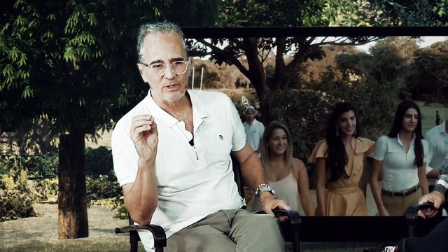 Juan Carlos Valdivia (Director) - La Planta