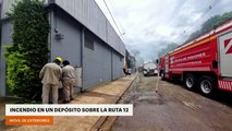 Incendio en un depósito sobre la ruta 12