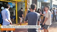 Varias cuadras de fila por una nueva oferta laboral en Posadas
