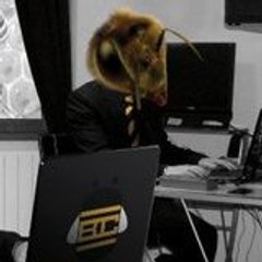 BeesCom_