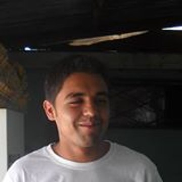 Adrian Bueno