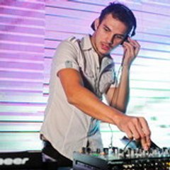 dj_andrewsmile