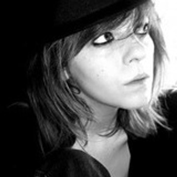 Lilly LE POCHER