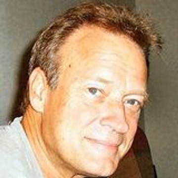 Ian R Clayton