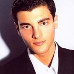 Kam Hesari