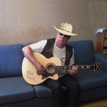 Roger Dylan Holmroos